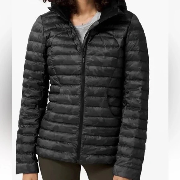 Lululemon Pack It Down Jacket, size 8, black incognito camo - Picture 2 of 11